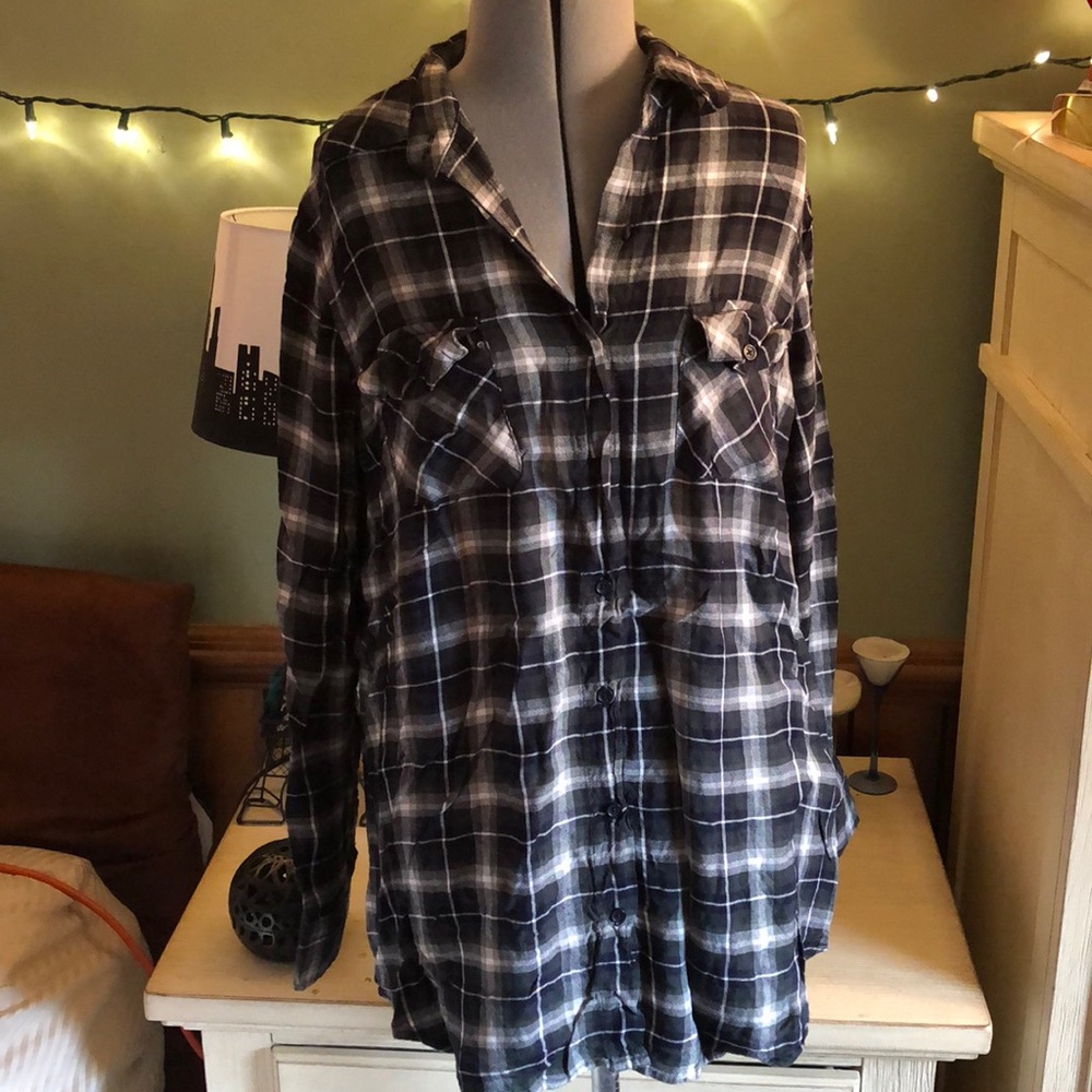 Long sleeve button up shirt